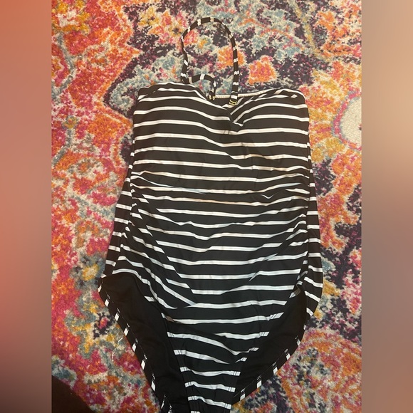 Kona Sol bathing suit - Picture 1 of 2